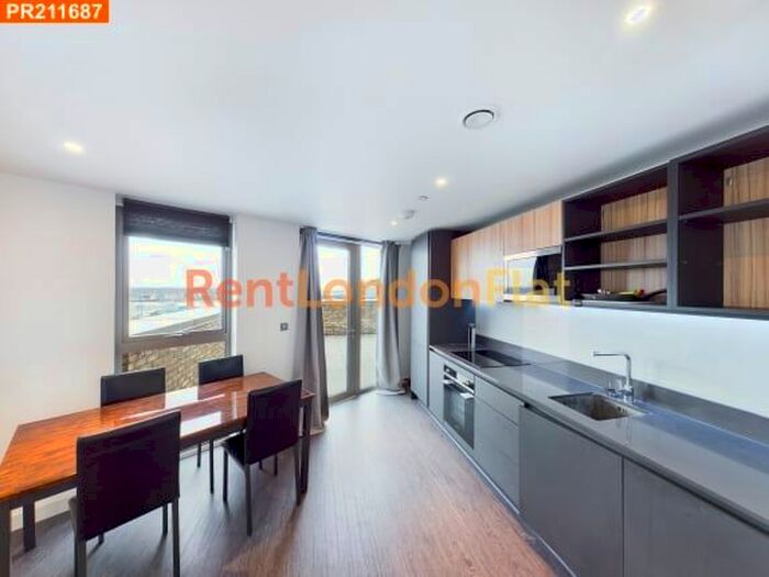 1 Bedroom Flat To Rent In Western Gateway, Custom House, E16