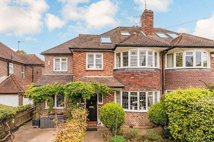 5 Bedroom Property To Rent In Lauderdale Drive, Richmond, TW10