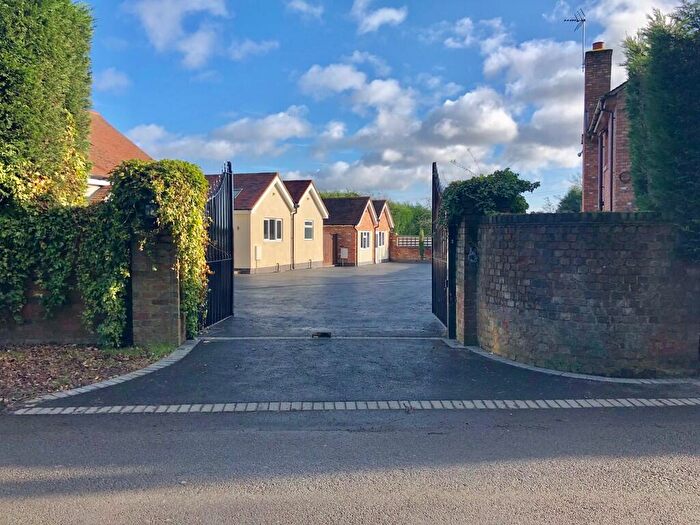 1 Bedroom Cottage To Rent In Windmill Lane, Balsall Common, Coventry, CV7