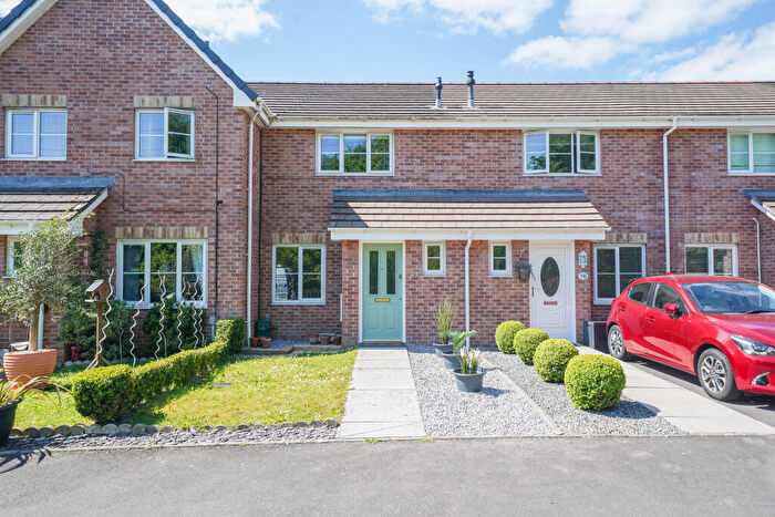 2 Bedroom Terraced House For Sale In Llys Llwyfen, Swansea, SA7