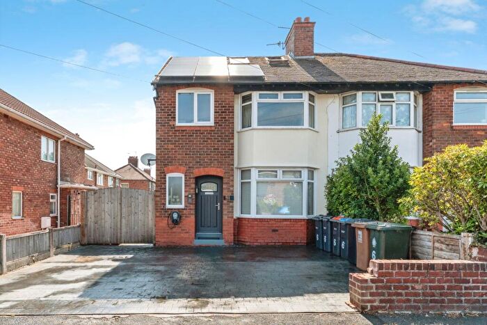 5 Bedroom Semi-Detached House For Sale In Glenwood Road, Little Sutton, Ellesmere Port, Cheshire, CH66