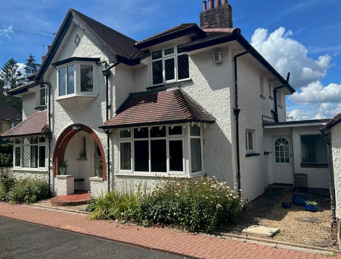 5 Bedroom Detached House To Rent In Ridgeway, Newport, NP20
