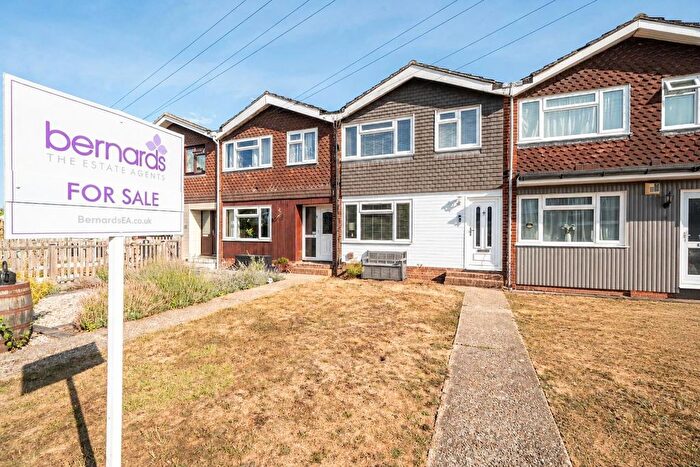 3 Bedroom Terraced House For Sale In Cherry Tree Avenue, Waterlooville, PO8