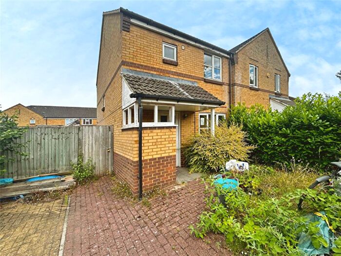 2 Bedroom Detached House For Sale In Managua Close, Caversham, Reading, RG4