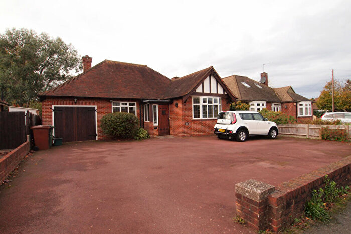 2 Bedroom Bungalow To Rent In Hays Walk, Sutton, Surrey, SM2