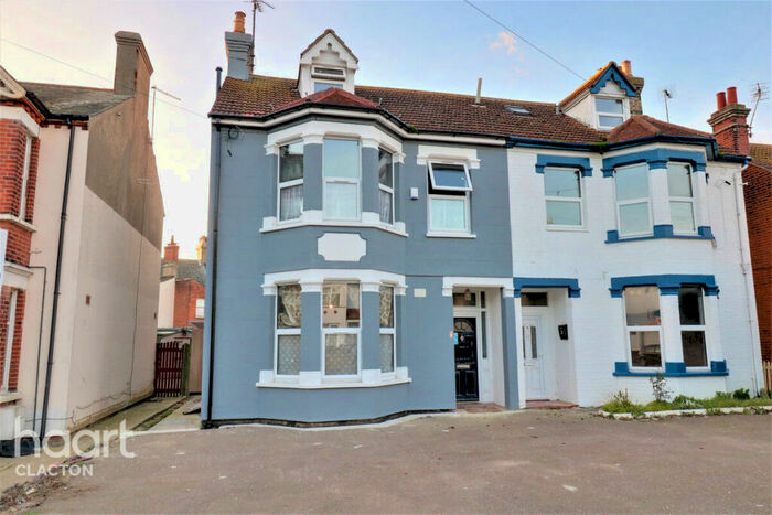 6 Bedroom Semi-Detached House For Sale In Hayes Road, Clacton-On-Sea, CO15