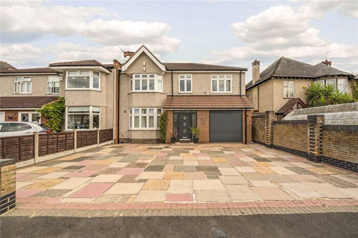 5 Bedroom Semi-Detached House For Sale In Guibal Road, Lee, SE12