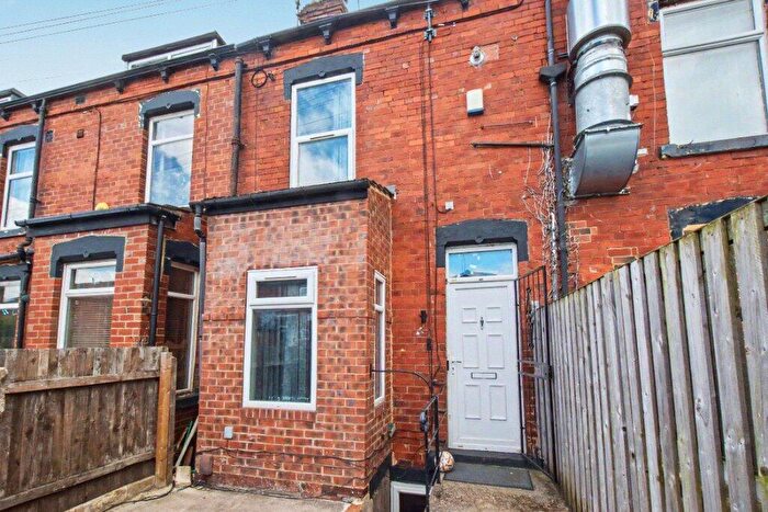 2 Bedroom Terraced House For Sale In Roseneath Place, Leeds, West Yorkshire, LS12
