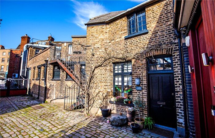 2 Bedroom Detached House For Sale In Highgate High Street, London, United Kingdom, N6