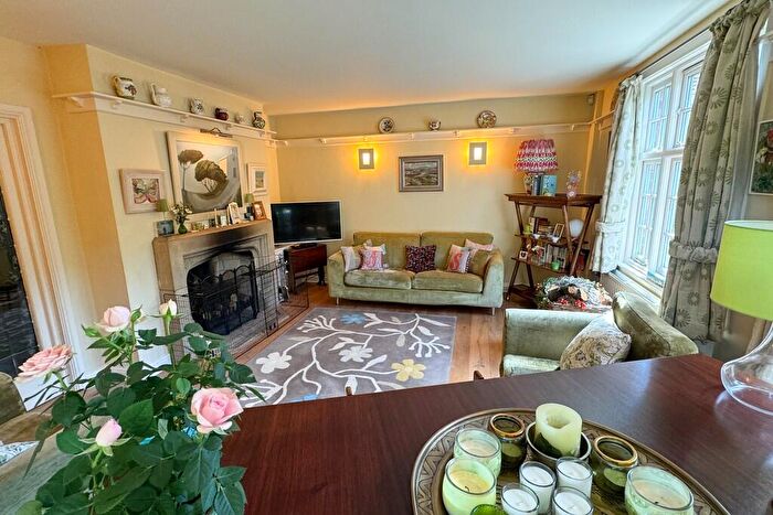 5 Bedroom Detached House For Sale In Hamilton Place, Melton Mowbray, LE13