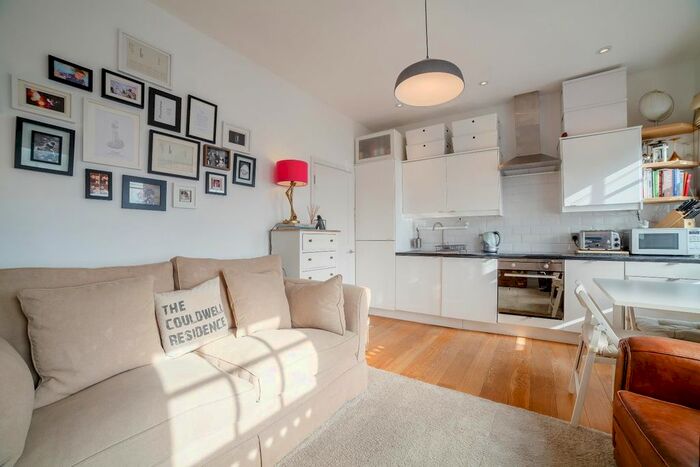 2 Bedroom Flat To Rent In Kilmorie Road, London, SE23
