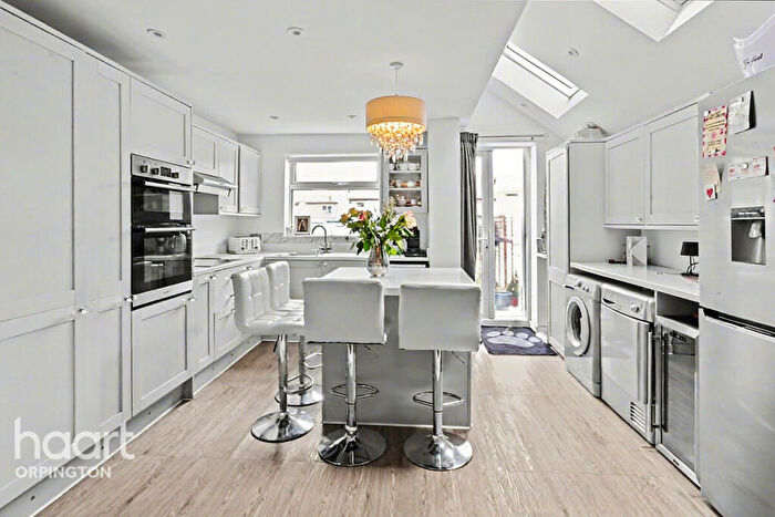 3 Bedroom Terraced House For Sale In Palmerston Road, Orpington, BR6