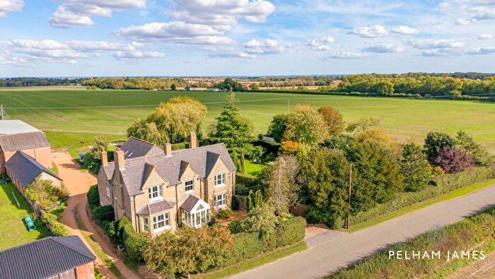 5 Bedroom Detached House For Sale In Bullock Road, Washingley, PE7