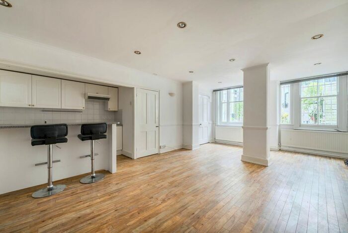 1 Bedroom Flat To Rent In Vicarage Gate, Kensington, London, W8