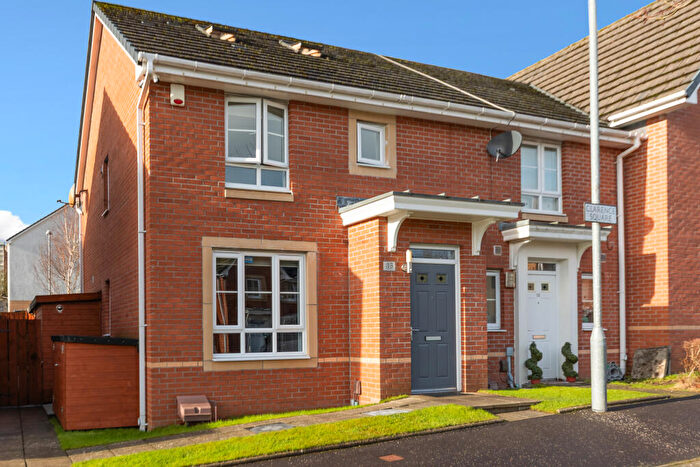 2 Bedroom Terraced House For Sale In Clarence Square, Clydebank, G81