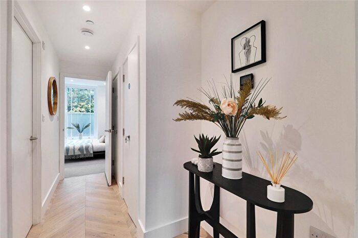 1 Bedroom Flat For Sale In Mount Pleasant Avenue, Tunbridge Wells, Kent, TN1