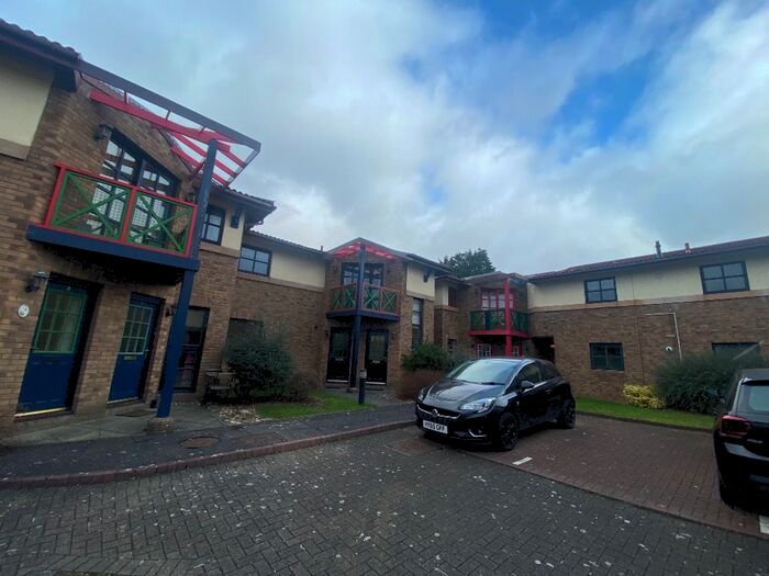 2 Bedroom Flat To Rent In Werberside Mews, Fettes, Edinburgh, EH4