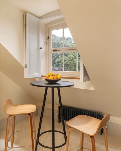 1 Bedroom Flat To Rent In Exeter, Devon, EX1