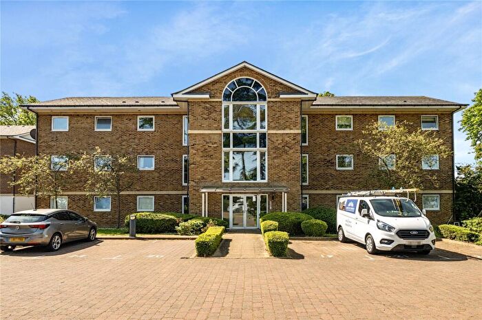 2 Bedroom Apartment For Sale In Maplehurst Close, Bexley, DA2