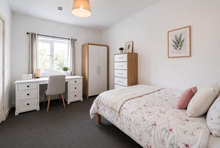 2 Bedroom Flat To Rent In Villa Road, Nottingham, NG3