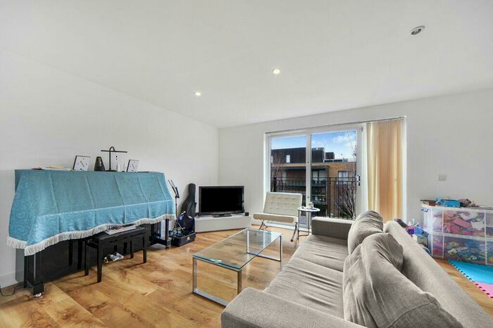 2 Bedroom Apartment To Rent In Dowding Drive London, SE9