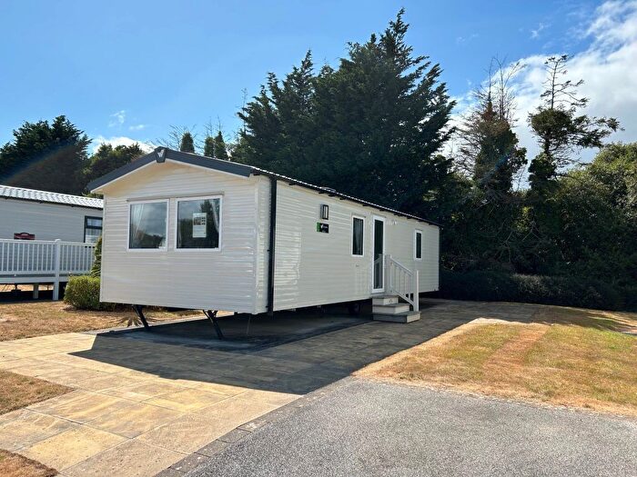 2 Bedroom Park Home For Sale In Halt Road, Goonhavern, Truro, TR4