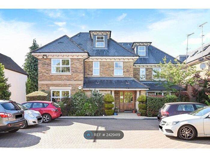 2 Bedroom Flat To Rent In Lancaster Court, Northwood, HA6