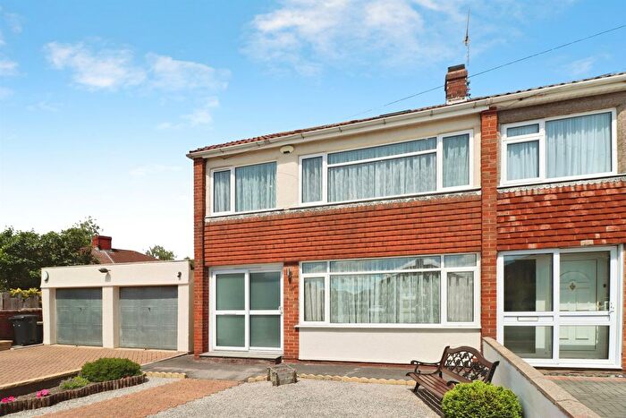 4 Bedroom End Of Terrace House For Sale In Speedwell Road, Bristol, BS15
