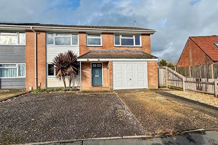 4 Bedroom Semi Detached House For Sale In Blandford, DT11