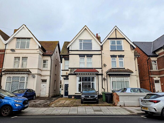 1 Bedroom Flat To Rent In Stubbington Avenue, Portsmouth, PO2