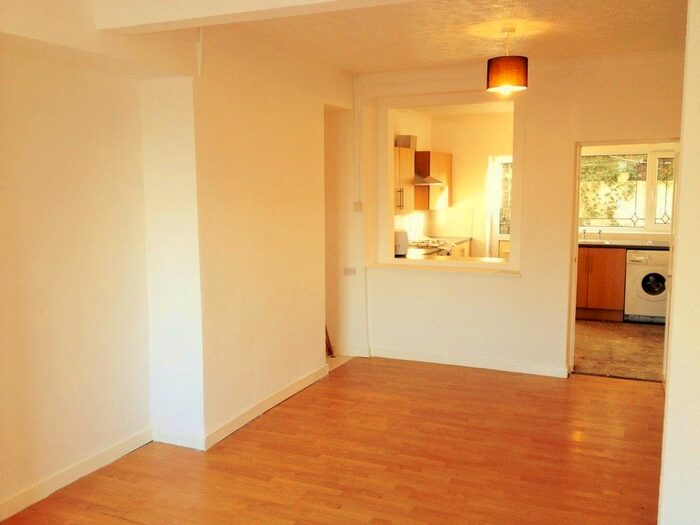 2 Bedroom Property To Rent In Britannia Road, Plasmarl, Swansea SA6