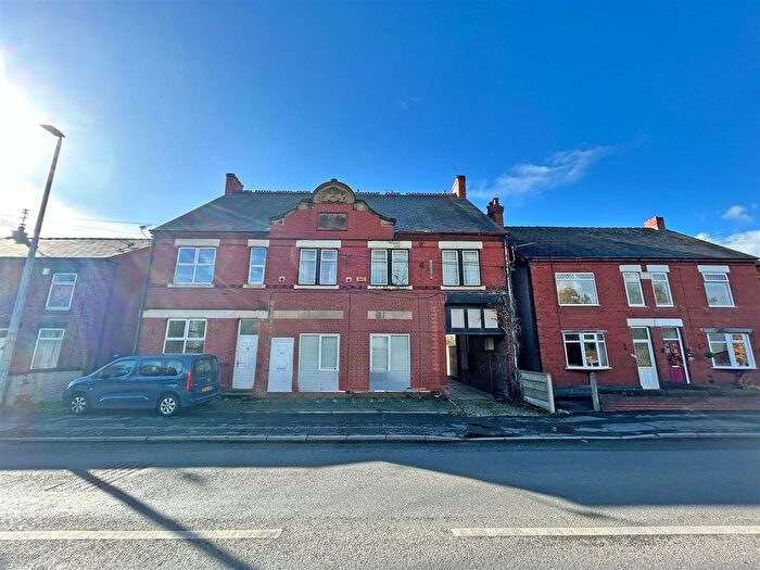 2 Bedroom Flat To Rent In Booth Lane, Middlewich, CW10