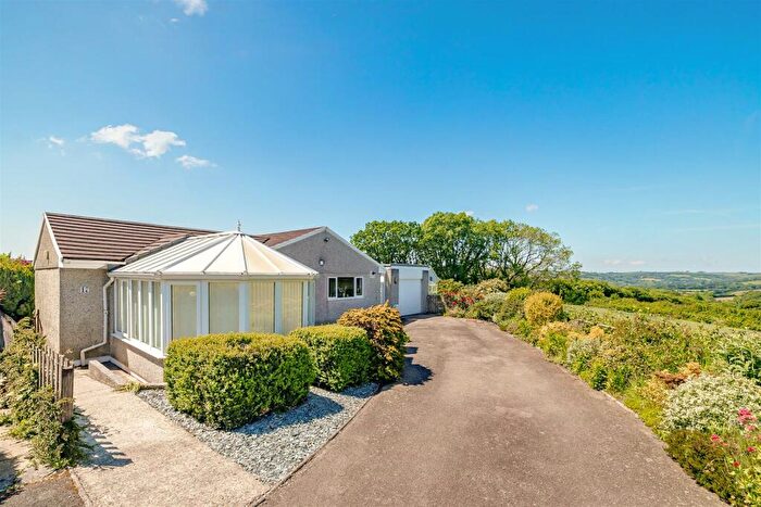 4 Bedroom Detached Bungalow For Sale In Stuarts Way, Hatt, Saltash, PL12