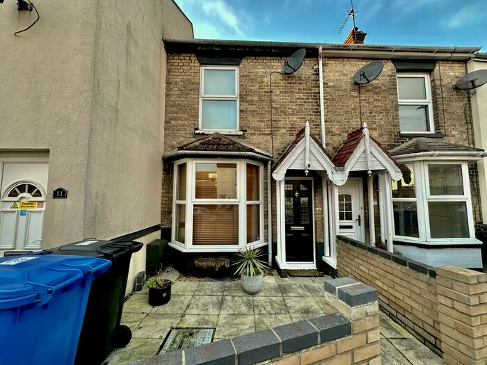 3 Bedroom Terraced House To Rent In Cambridge Road, Lowestoft, NR32