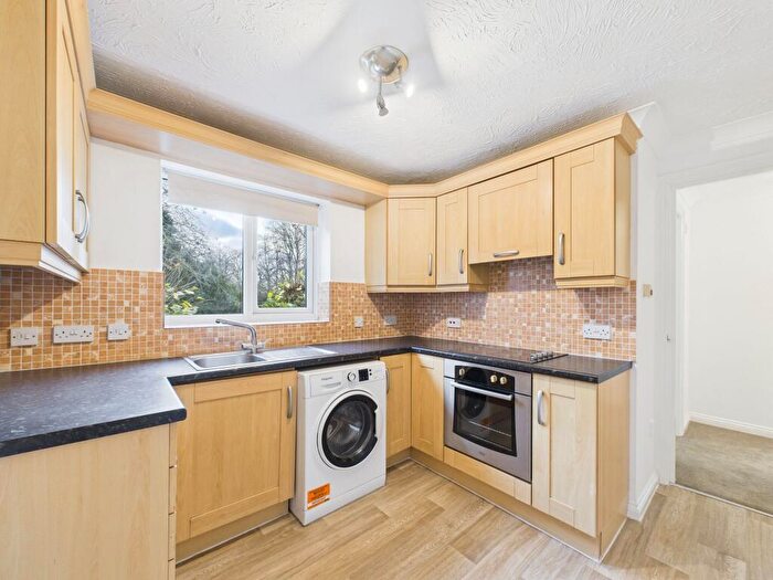 2 Bedroom Flat For Sale In Oaklands, Peterborough, PE1