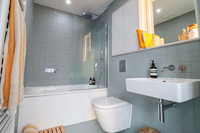 2 Bedroom Apartment To Rent In Milton Street, Sheffield, S3