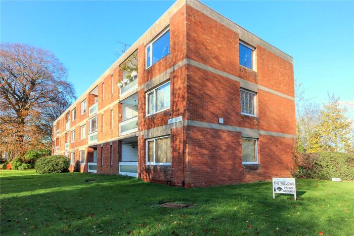 2 Bedroom Apartment To Rent In Marlborough Drive, Frenchay, Bristol, BS16