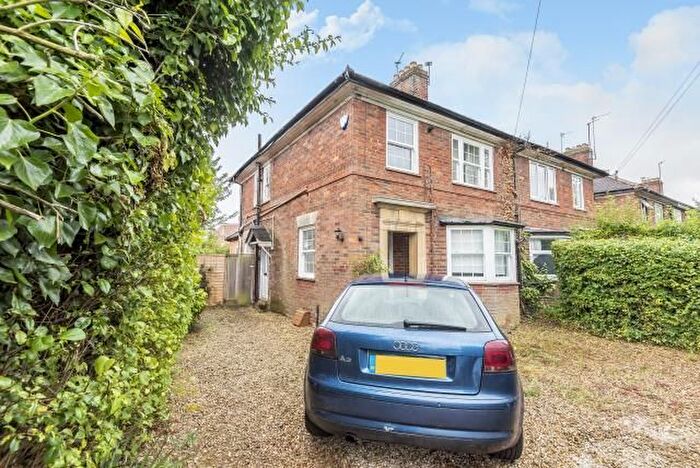 1 Bedroom Flat To Rent In Valentia Road, Headington, Oxford, OX3