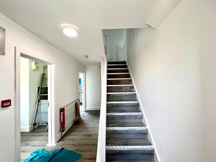 5 Bedroom Terraced House To Rent In Crawley Green Road, Luton, LU2