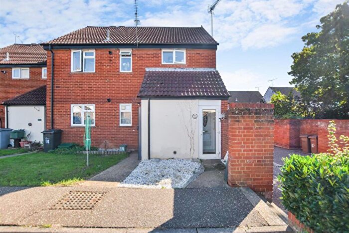 2 Bedroom Maisonette To Rent In Maydene, South Woodham Ferrers, CM3