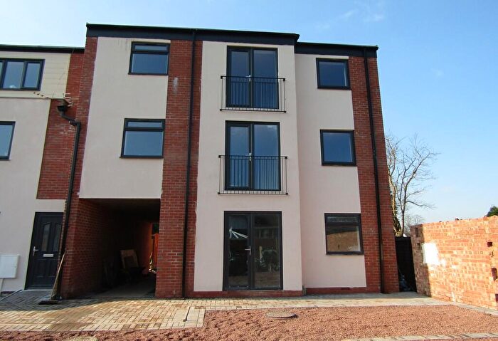 2 Bedroom Apartment To Rent In Haywards Close, Erdington, Birmingham, West Midlands, B23