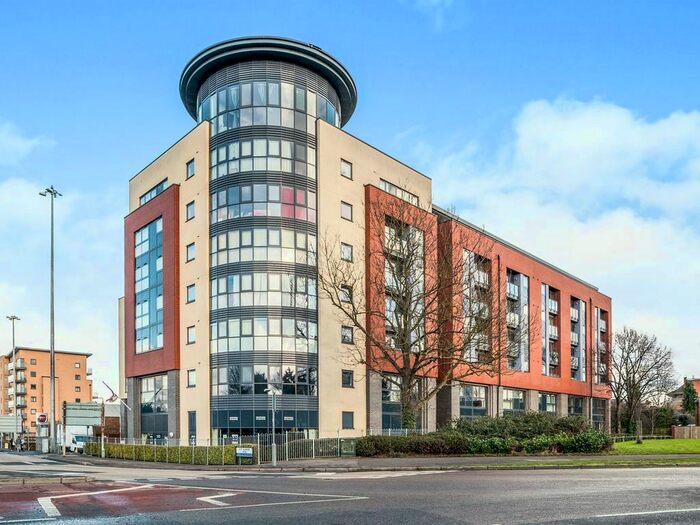 1 Bedroom Flat To Rent In St. Albans Road, Watford, WD17