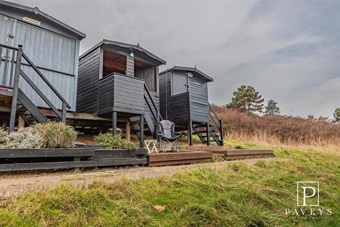 Chalet For Sale In The Leas, Frinton-On-Sea, CO13