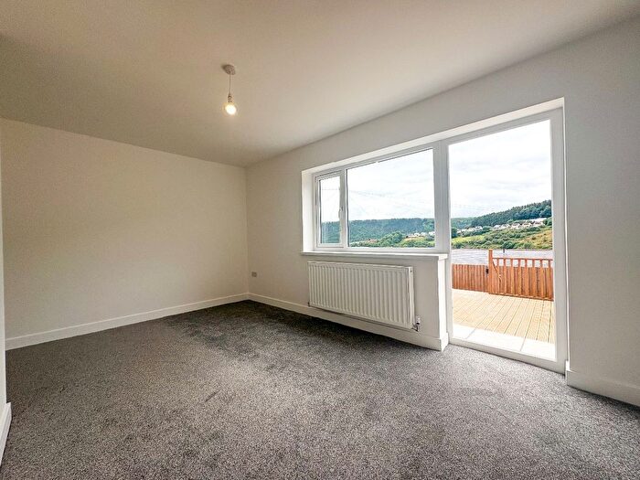 4 Bedroom Semi-Detached House To Rent In Hill Crest View, Cwmtillery, Abertillery, NP13