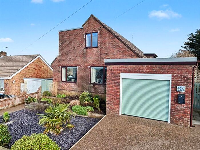 3 Bedroom Detached House For Sale In Jessopp Avenue, Bridport, DT6