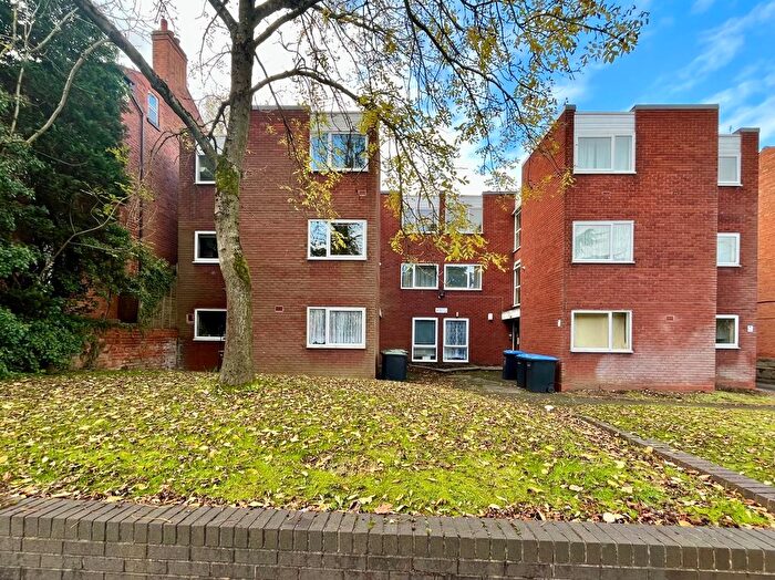 1 Bedroom Flat To Rent In Alcester Road, Moseley, B13