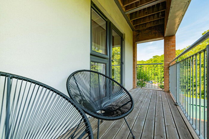 2 Bedroom Flat For Sale In Mansfield Park Street, Southampton, SO18