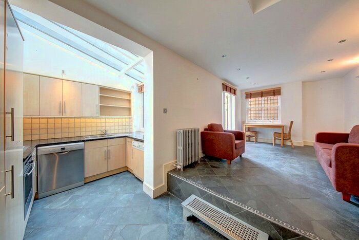 1 Bedroom Flat To Rent In Old Town, London, SW4