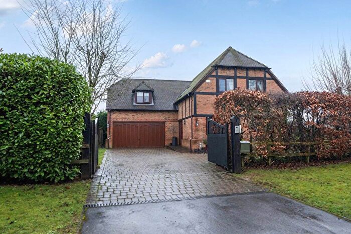 4 Bedroom Detached House For Sale In Highdown Hill Road, Reading, RG4