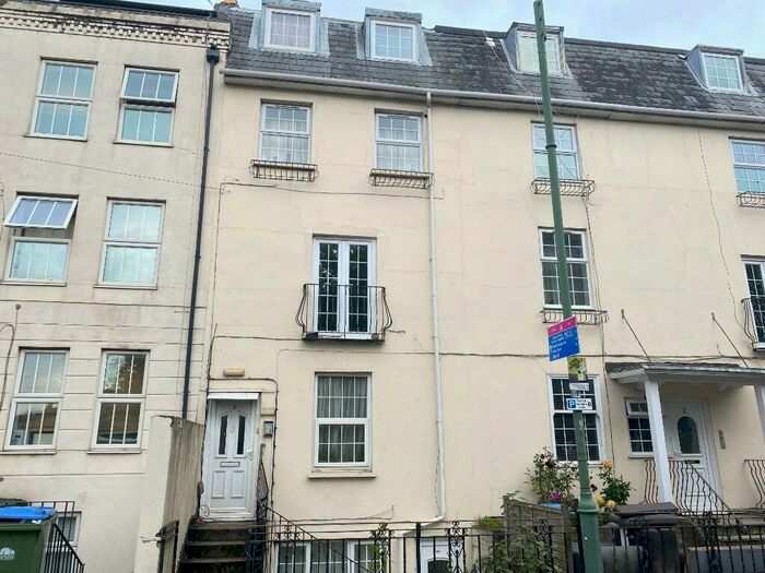 1 Bedroom Flat To Rent In Bellevue Terrace, Southampton, Hampshire, SO14